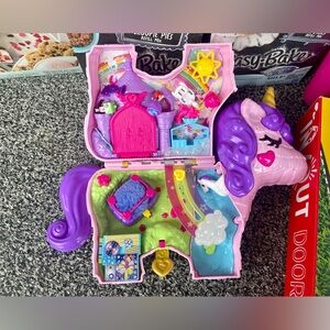 Polly Pocket Unicorn House with accessories!